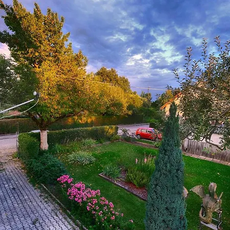 Southwest 3 With Aircon & Free Parking *