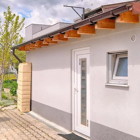 Southwest 3 With Aircon & Free Parking Appartement Ljubljana