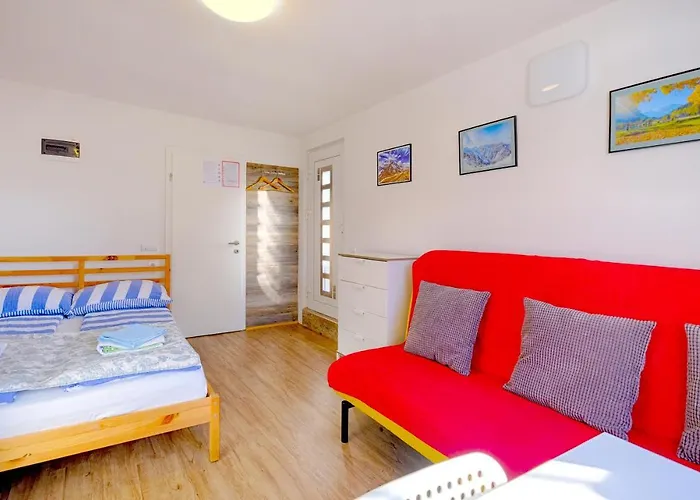 Southwest 3 With Aircon & Free Parking