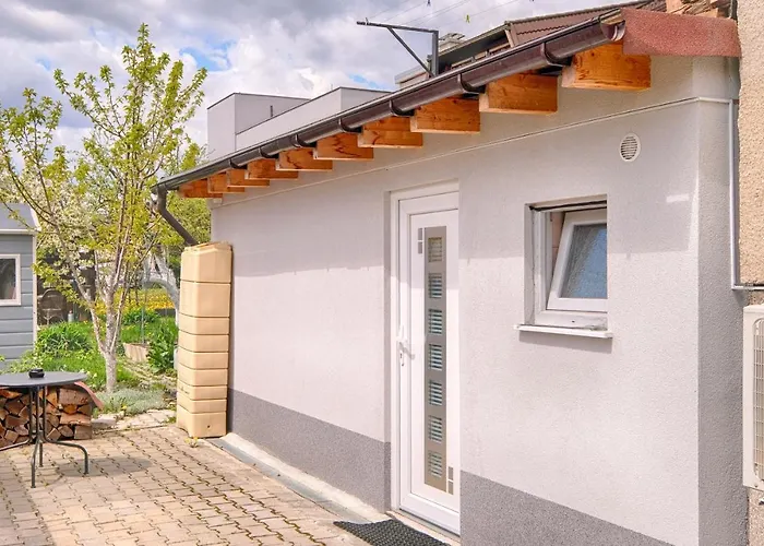 Southwest 3 With Aircon & Free Parking Apartmán Lublaň